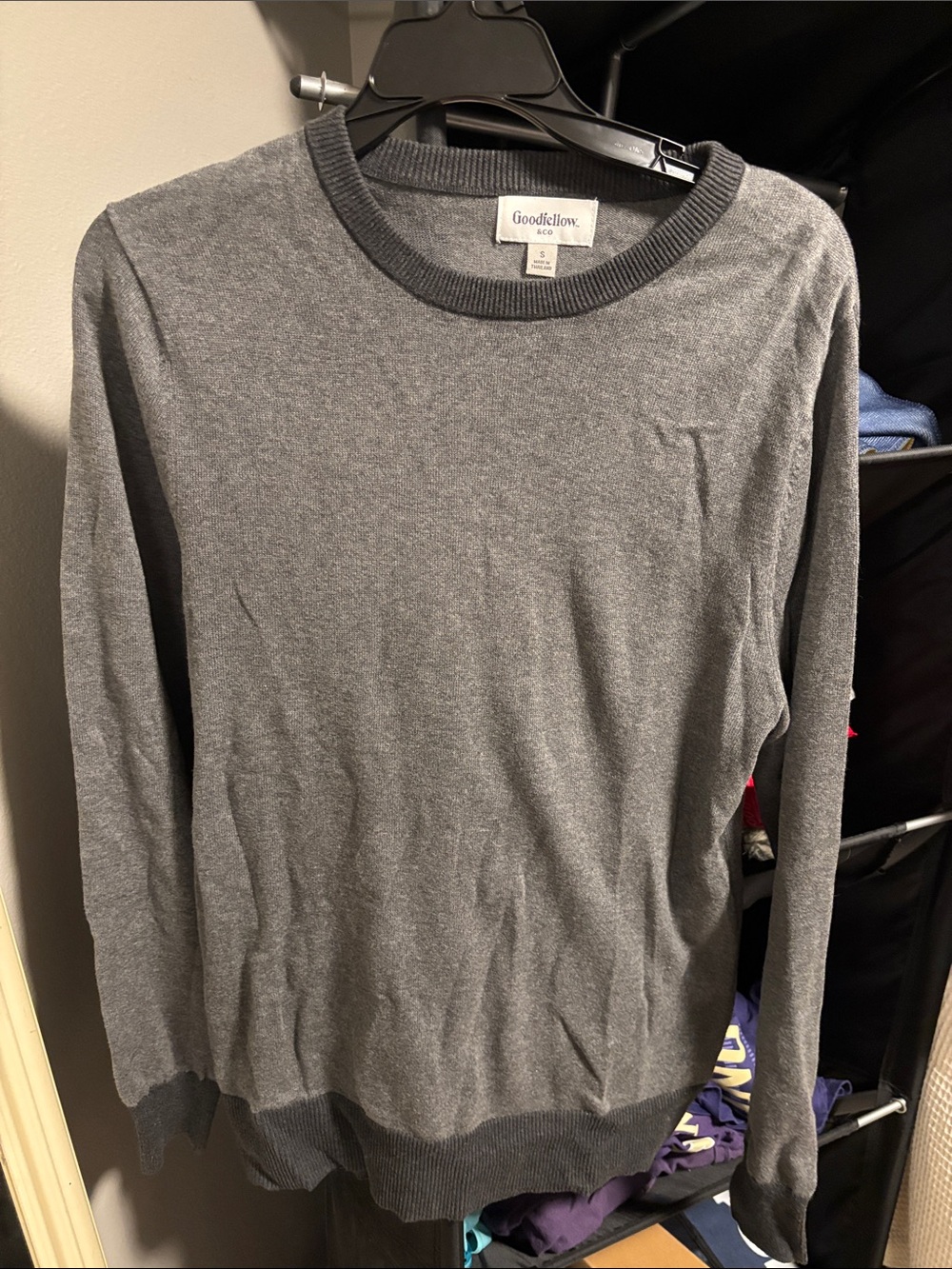 Goodfellow & Co Men’s Heather Gray Crewneck Sweater
